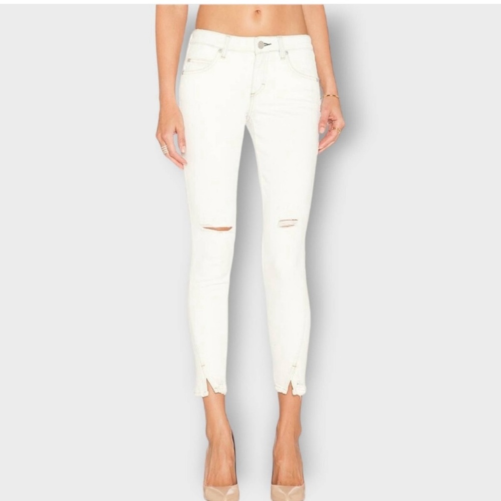 Amo Twist jeans in Moon Destroy wash